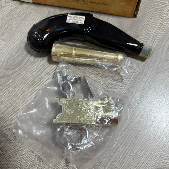 Vintage Avon Thomas Jefferson Handgun Everest Cologne Decanter - Picture 11 of 14